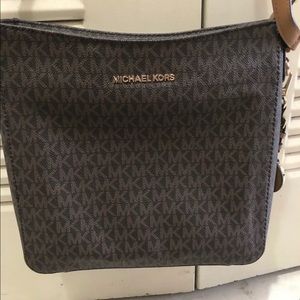 Crossbody bag